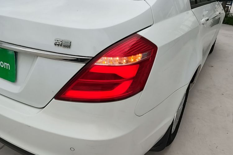 GEELY Emgrand 2017 #8 GEELY Emgrand 2017 car image #8