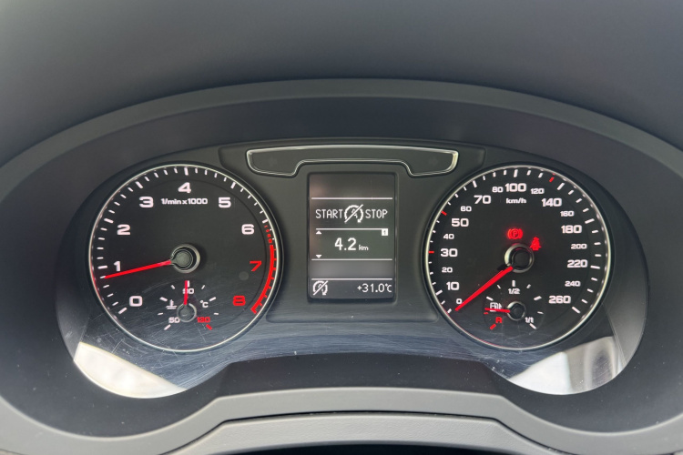 Audi Q3 2019 #15 Audi Q3 2019 car image #15