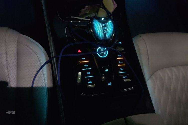 BYD Han 2025 car image #16