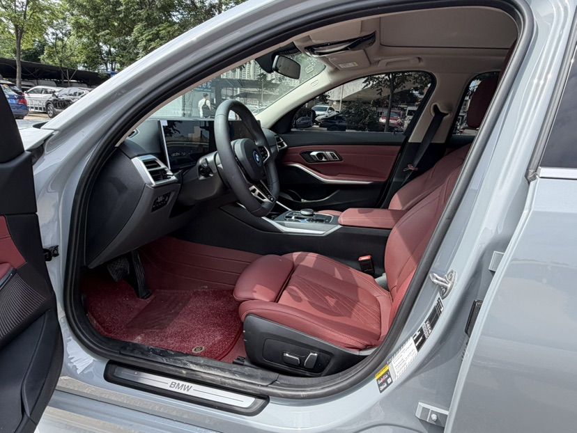 BMW i3 2025 car image #4