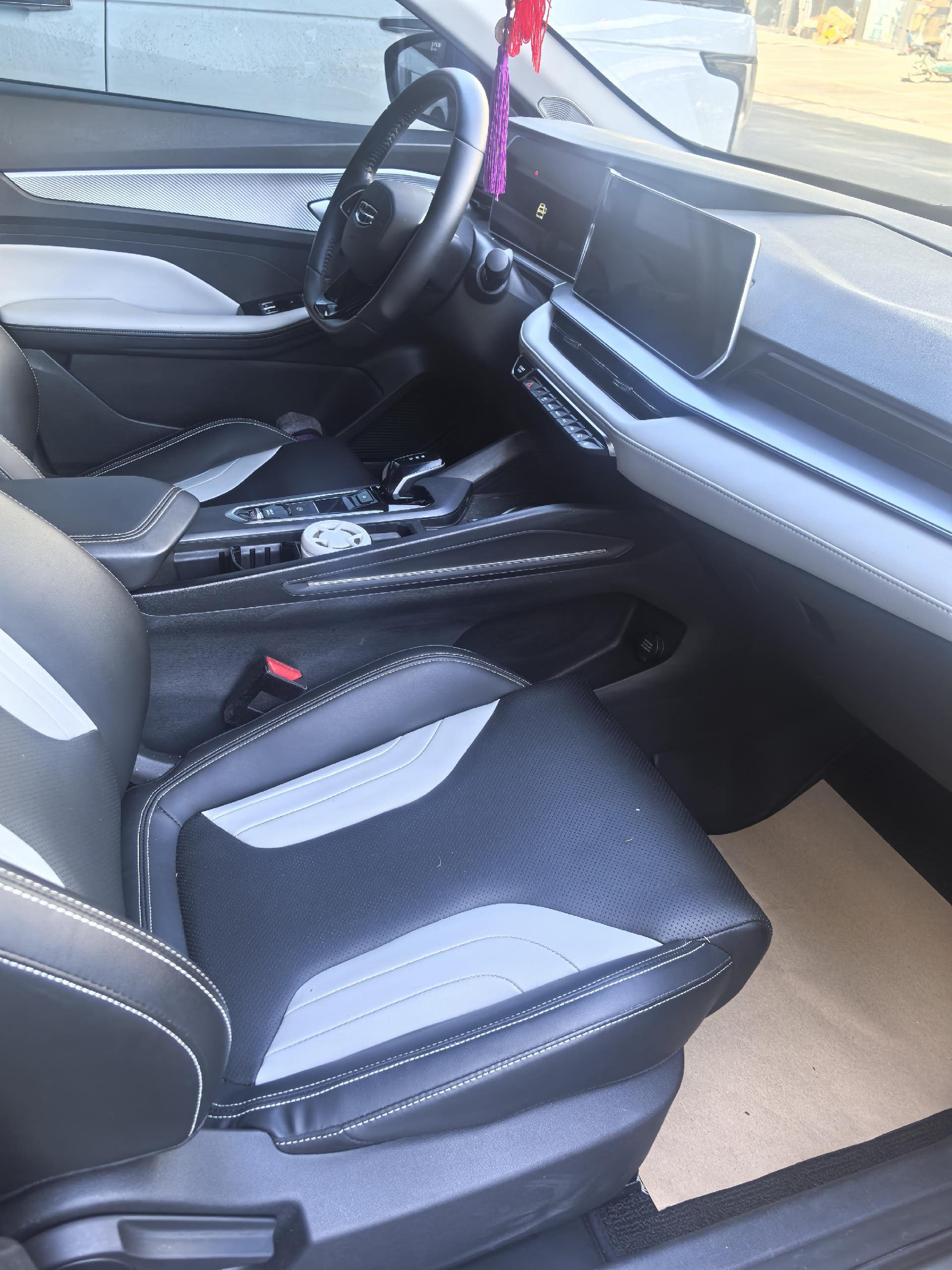GEELY Binray 2023 car image #6