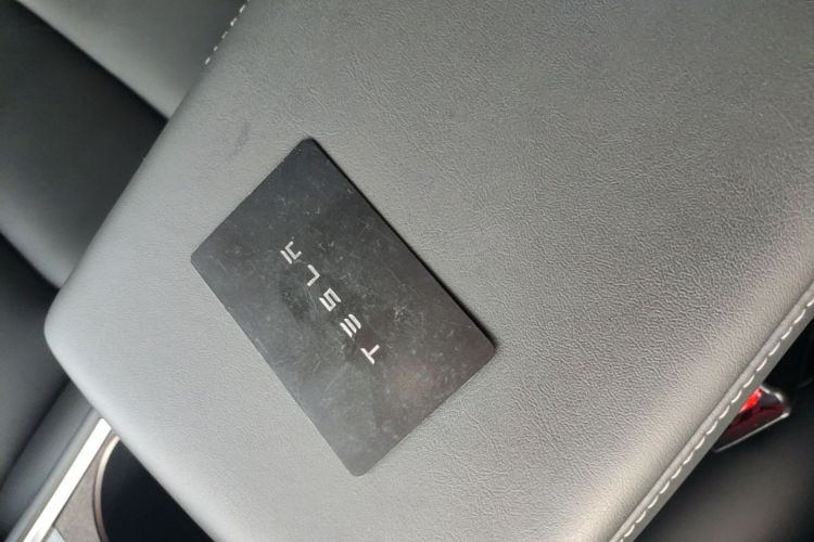 Tesla Model Y 2021 #9 Tesla Model Y 2021 car image #9