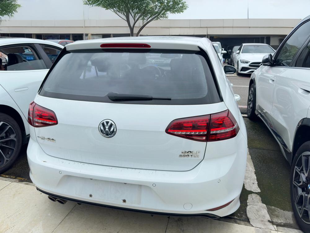 Volkswagen Golf 2017 car image #5