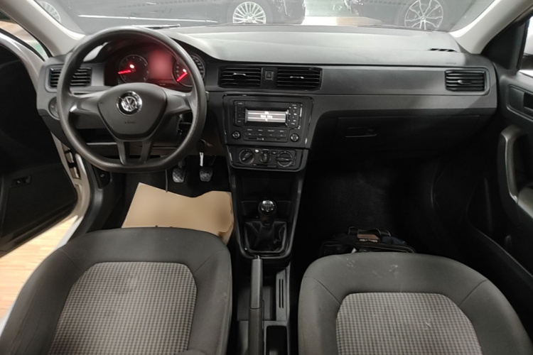 Volkswagen Santana 2022 car image #11