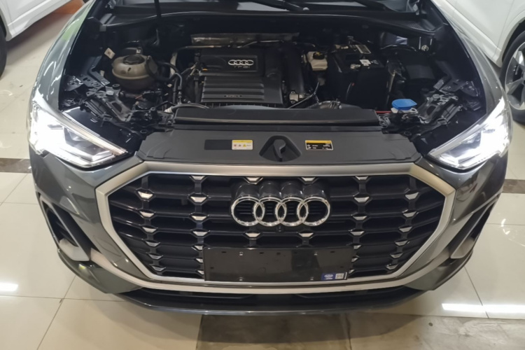 Audi Q3 2023 #20 Audi Q3 2023 car image #20