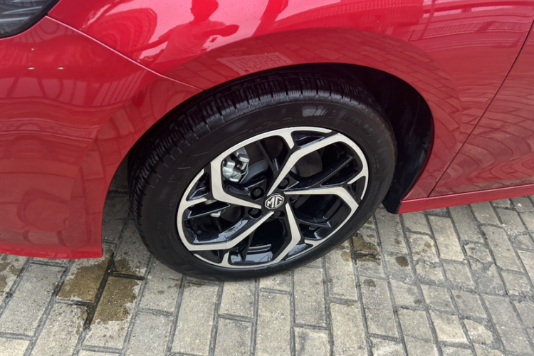 MG 5 2024 #15 MG 5 2024 imagen de coche #15
