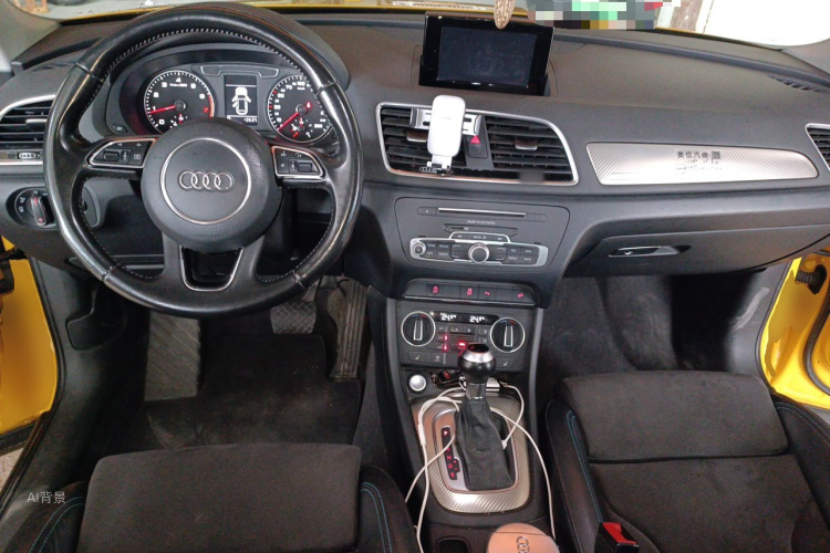 Audi Q3 2016 car image #11