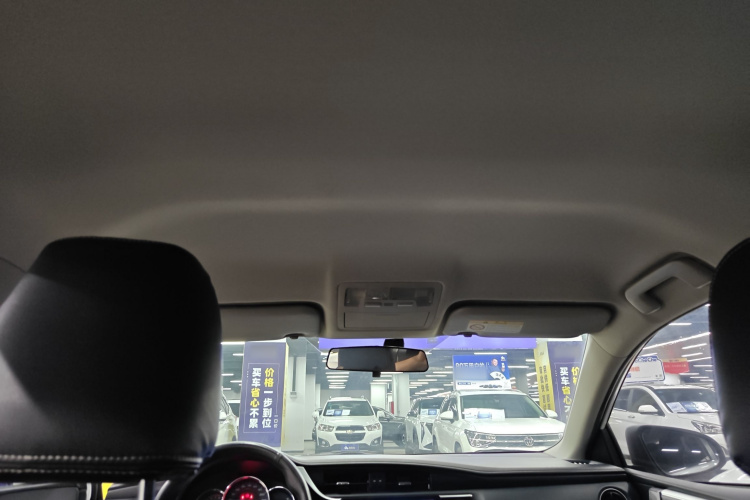 Toyota Corolla 2018 car image #18
