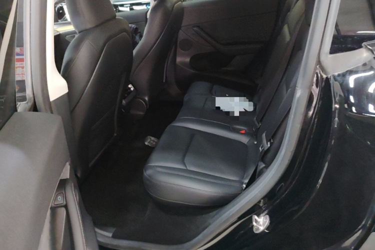 Tesla Model Y 2023 #17 Tesla Model Y 2023 car image #17