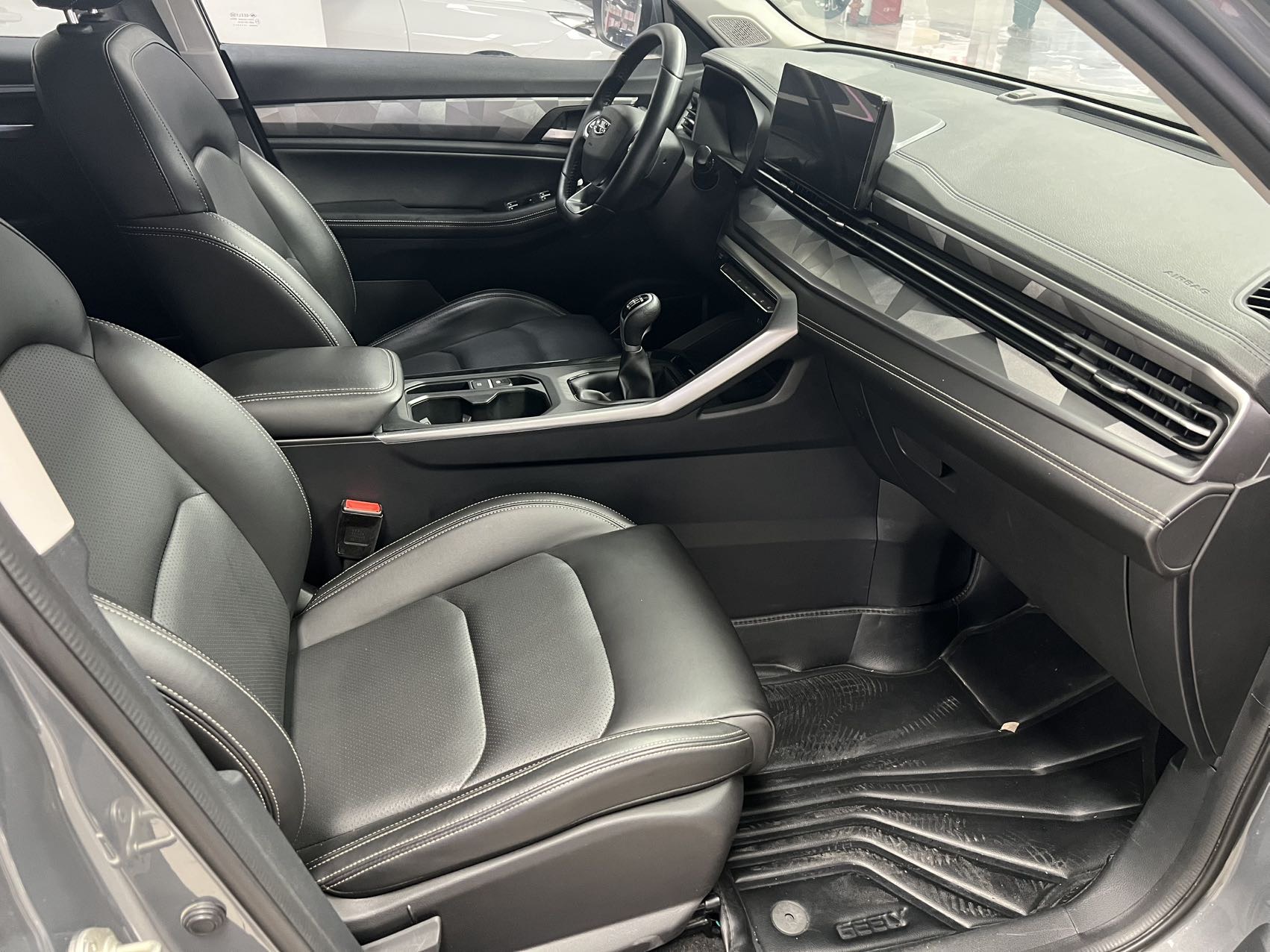 GEELY Vision X6 2023 #9 GEELY Vision X6 2023 car image #9