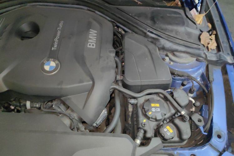 BMW 3 Series 2018 #23 BMW 3 Series 2018 car image #23