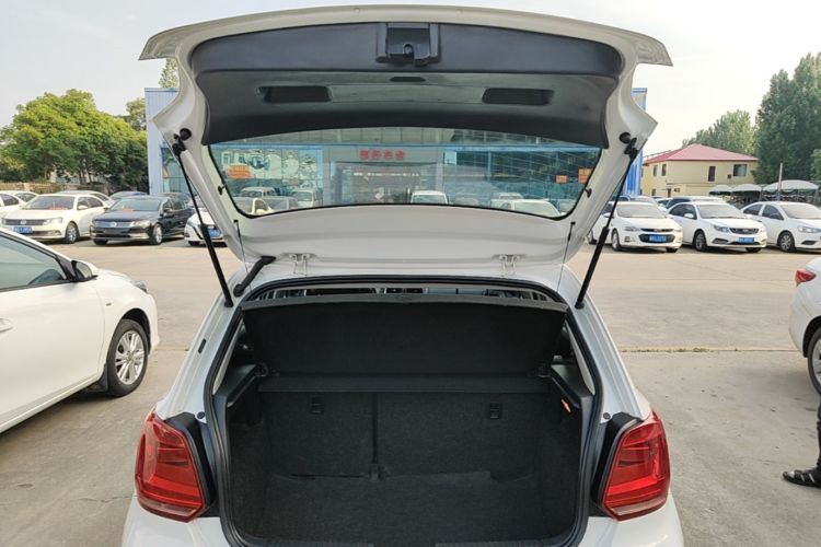 Volkswagen Polo 2017 #19 Volkswagen Polo 2017 car image #19