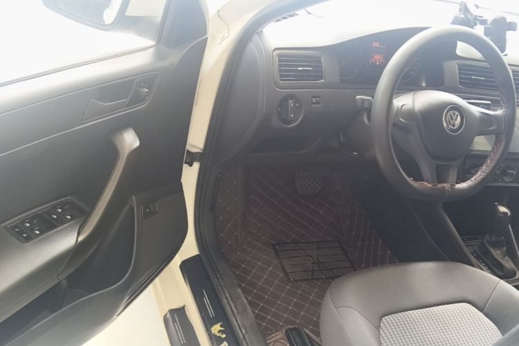 Volkswagen Santana 2021 car image #16
