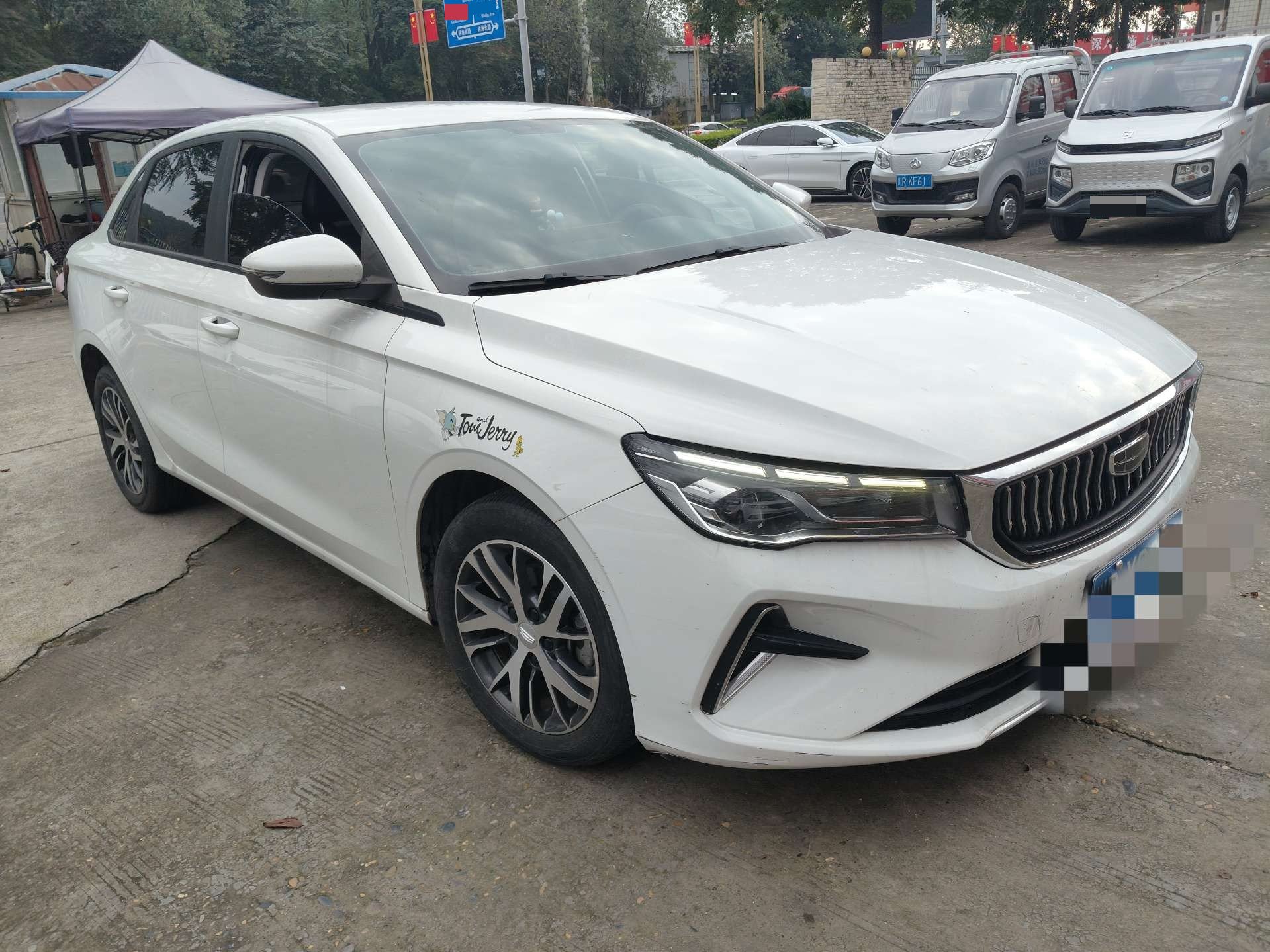 GEELY Emgrand 2024 imagen de coche #2