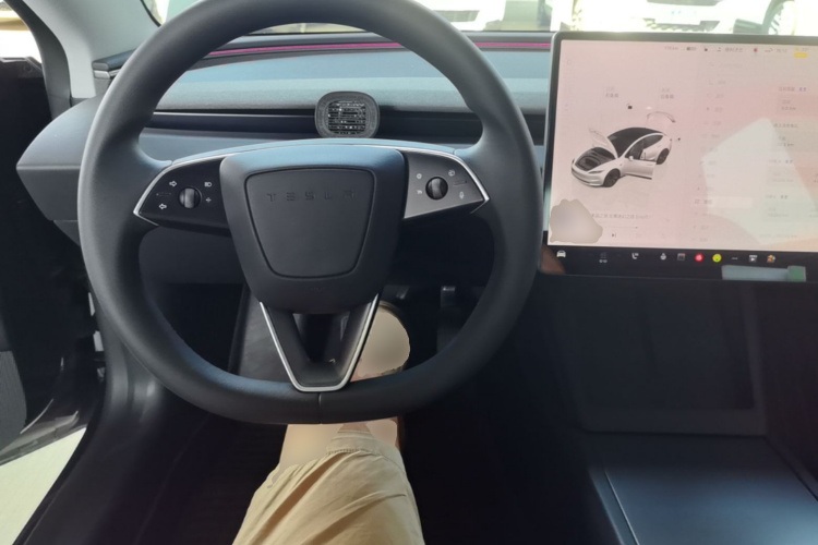 Tesla Model 3 2025 #11 Tesla Model 3 2025 car image #11