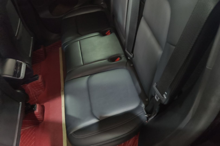 Tesla Model Y 2023 #17 Tesla Model Y 2023 car image #17