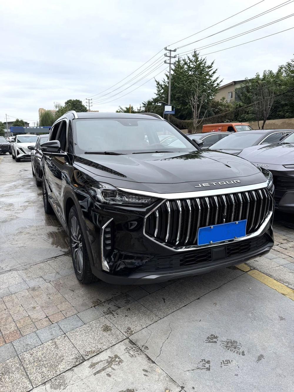 Jetour X70 PLUS 2024 car image #2