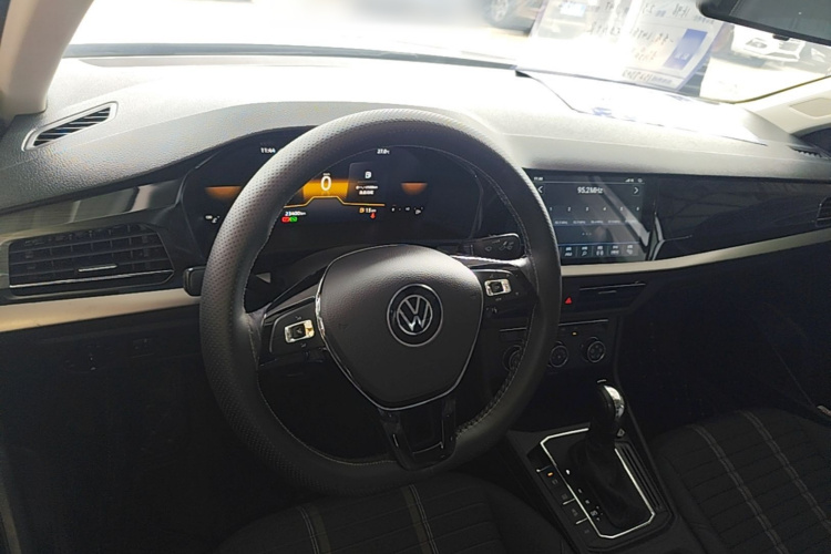 Volkswagen Lavida 2022 #10 Volkswagen Lavida 2022 car image #10