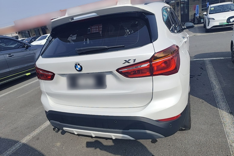 BMW X1 2017 #6 BMW X1 2017 car image #6