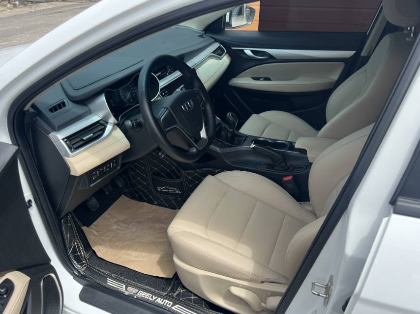 GEELY Emgrand 2019 car image #4