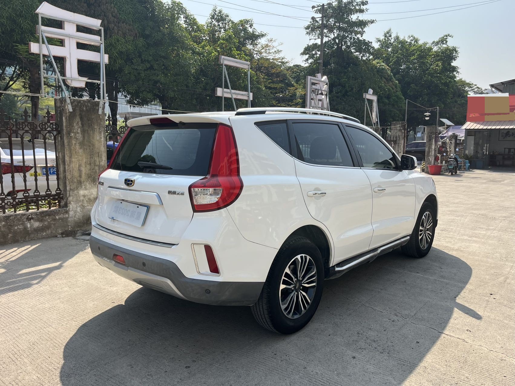 GEELY Vision X6 2017 car image #9