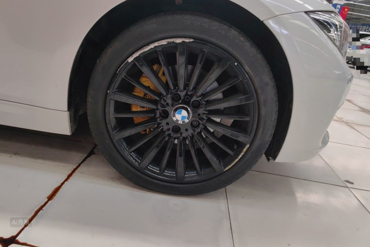 BMW 3 Series 2018 car image #9