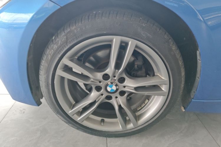 BMW 3 Series 2018 #9 BMW 3 Series 2018 car image #9