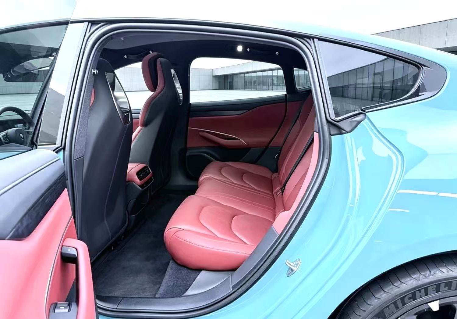 MI SU7 2024 изображение автомобиля #7