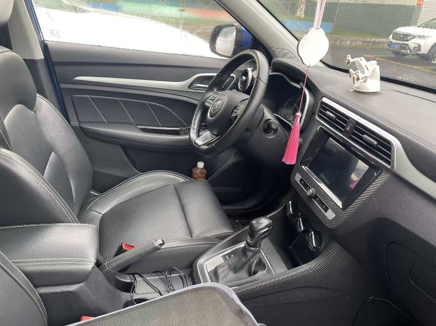 MG ZS 2018 car image #5
