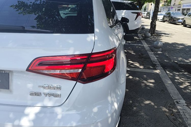 Audi A3 2019 car image #8