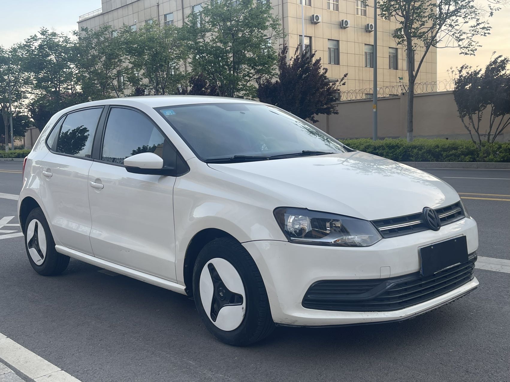 Volkswagen Polo 2018 #2 Volkswagen Polo 2018 صورة سيارة #2