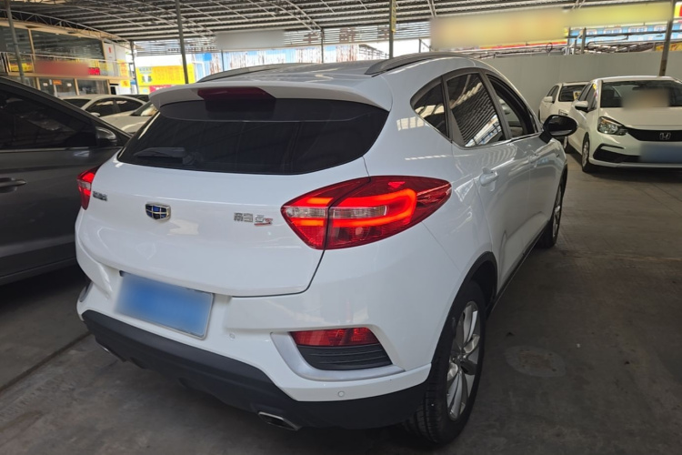 GEELY Emgrand GS 2016 car image #5