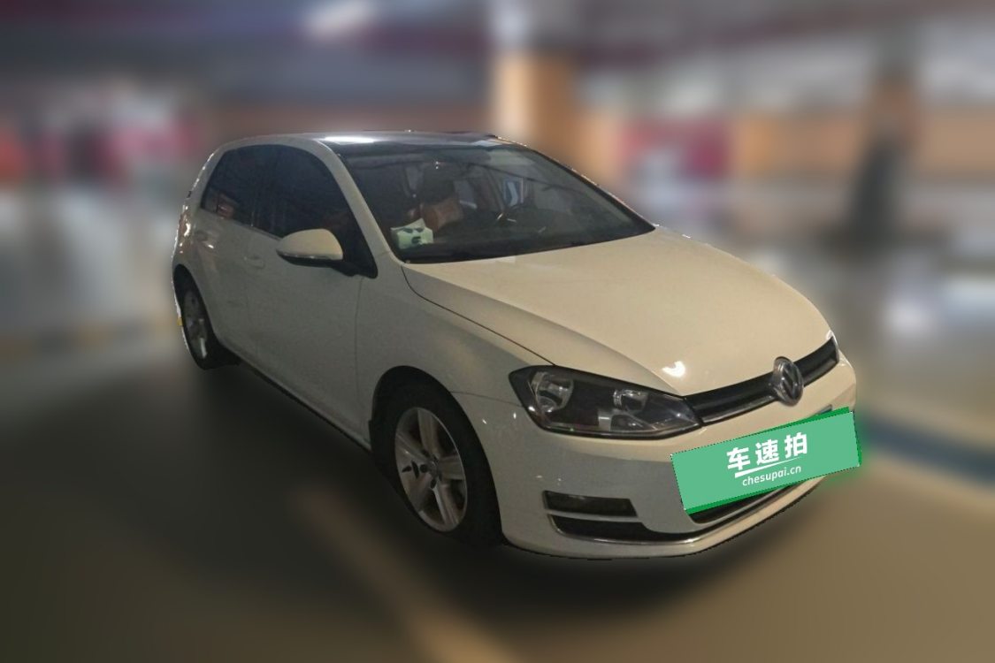Volkswagen Golf 2017 car image #2
