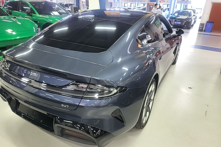 MI SU7 2025 car image #7