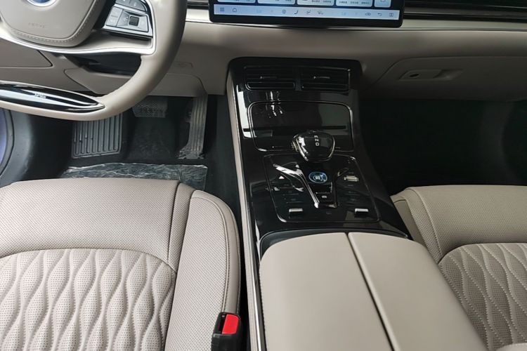 BYD Han 2024 #14 BYD Han 2024 صورة سيارة #14