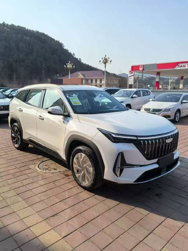 GEELY Boyue L 2026 imagen de coche #3