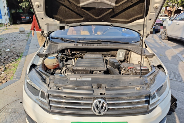 Volkswagen Santana 2017 صورة سيارة #22