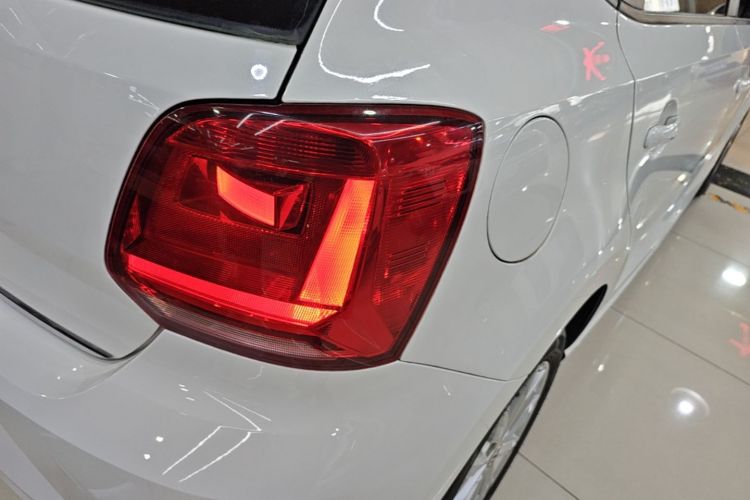 Volkswagen Polo 2014 #8 Volkswagen Polo 2014 car image #8