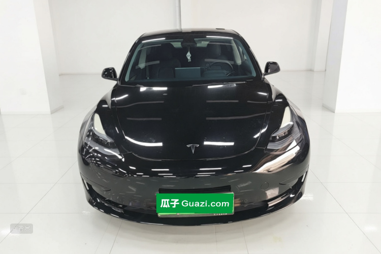 Tesla Model 3 2023 car image #3
