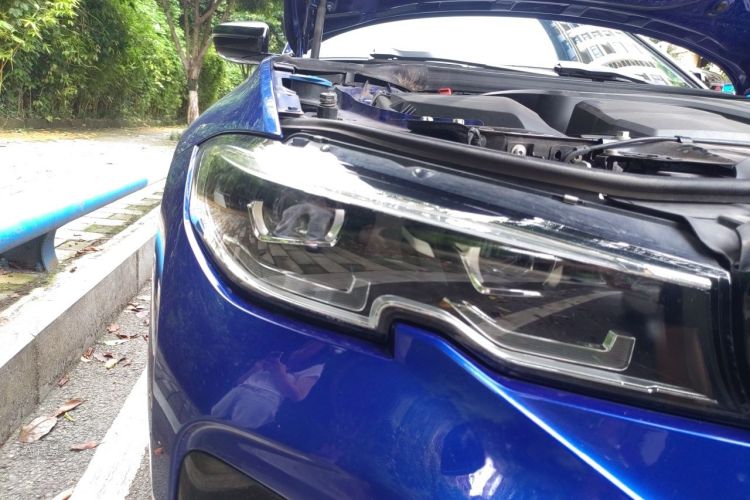 BMW 3 Series 2020 car image #8