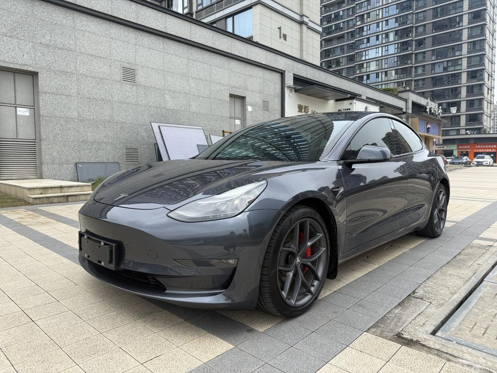 Tesla Model 3 2021 car image 