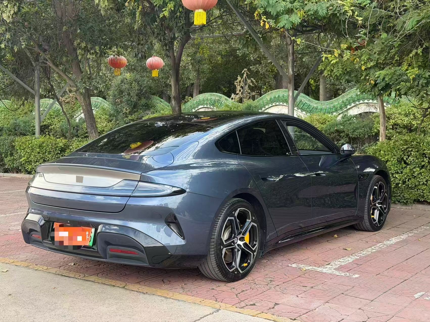 MI SU7 2026 immagine di auto #8