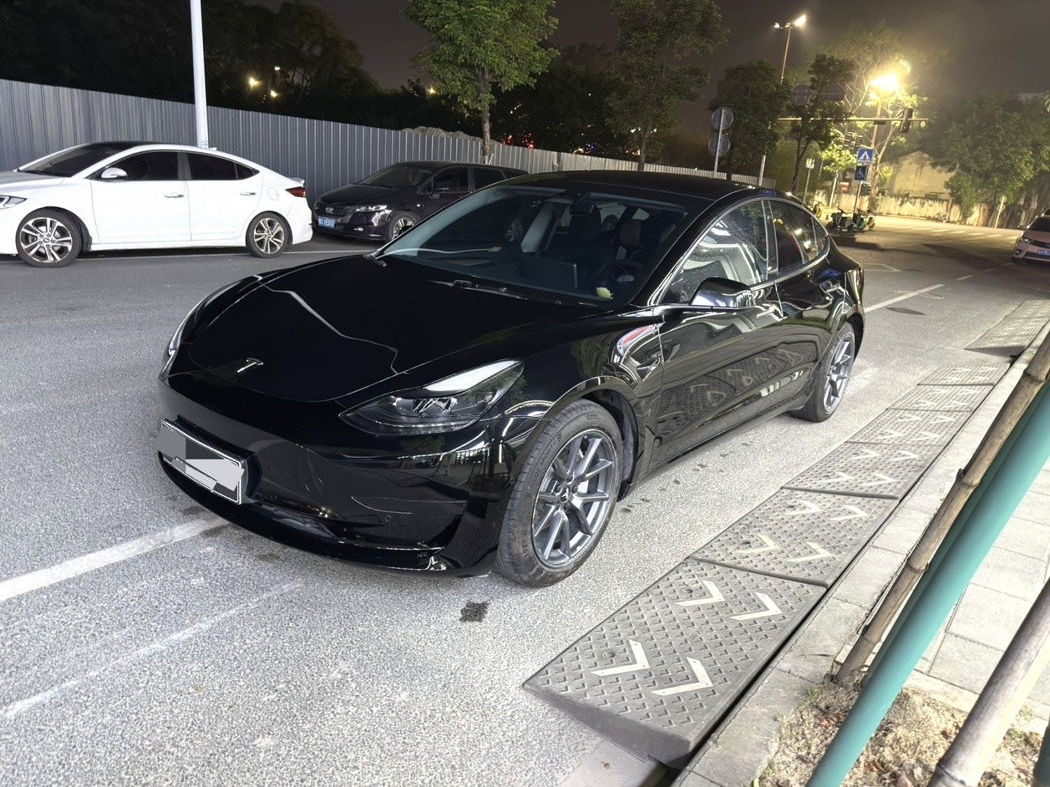 特斯拉 Model 3 2022 汽车图片 