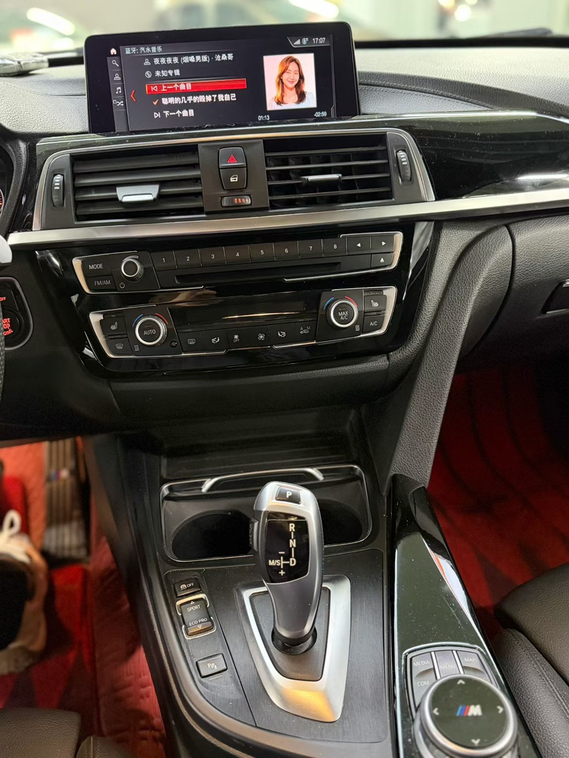 BMW 3 Series GT 2019 #4 BMW 3 Series GT 2019 car image #4