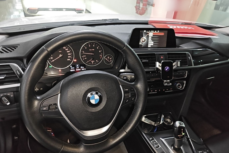BMW 3 Series 2016 #10 BMW 3 Series 2016 car image #10