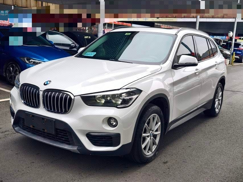 BMW X1 2017 BMW X1 2017 صورة سيارة