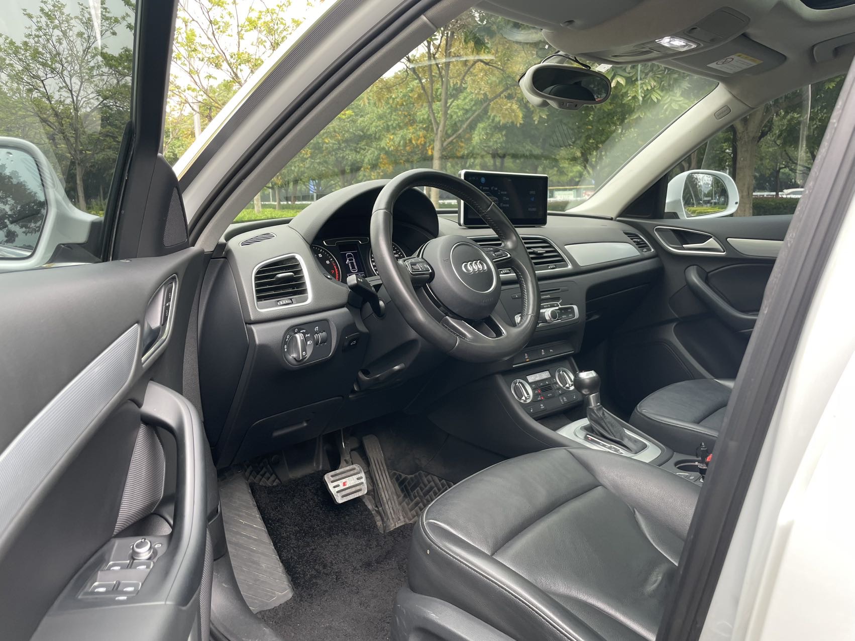 Audi Q3 2014 immagine di auto #11