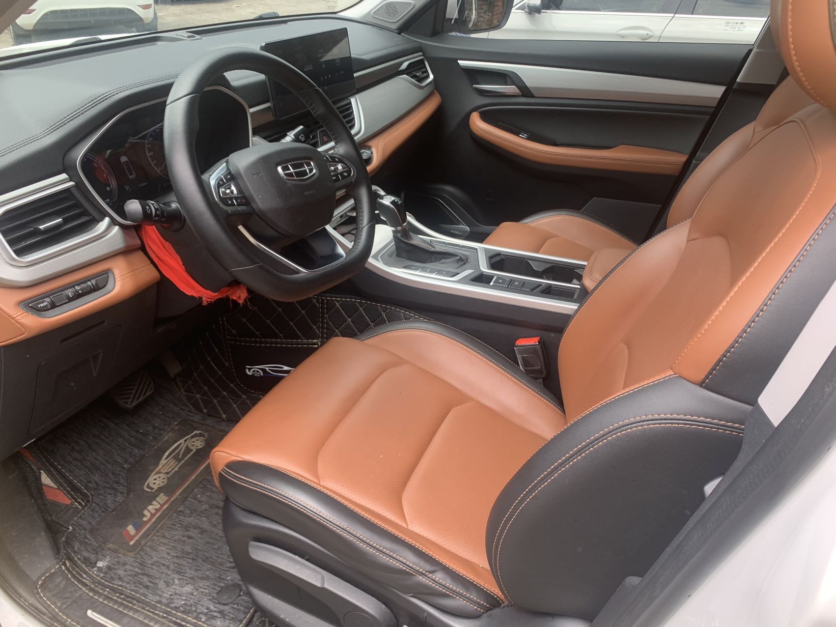 GEELY Vision X6 2020 car image #5