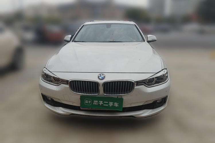 BMW 3 Series 2018 #3 BMW 3 Series 2018 изображение автомобиля #3