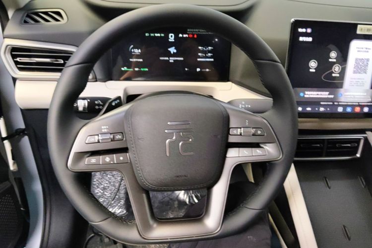 BYD YuanUP 2026 car image #11